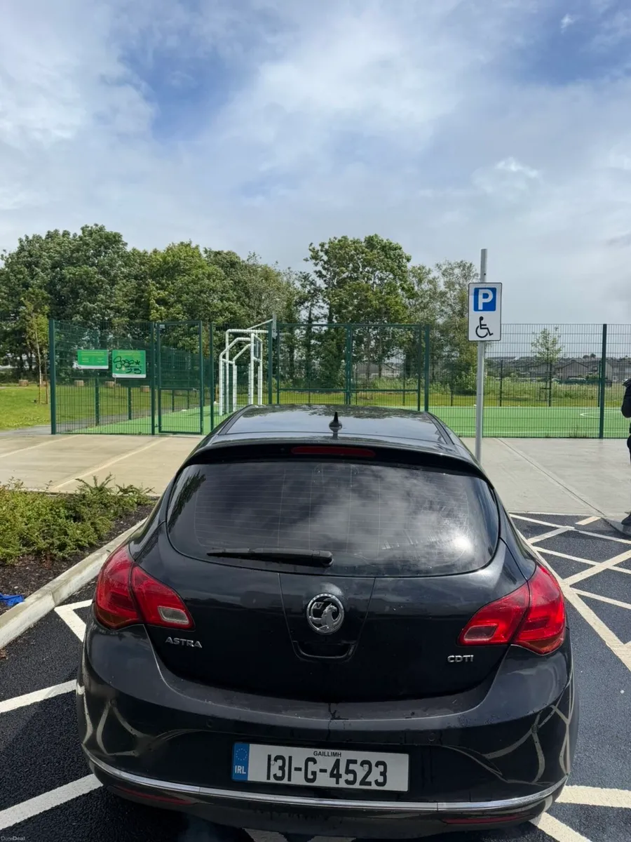 Opel Astra - Image 4