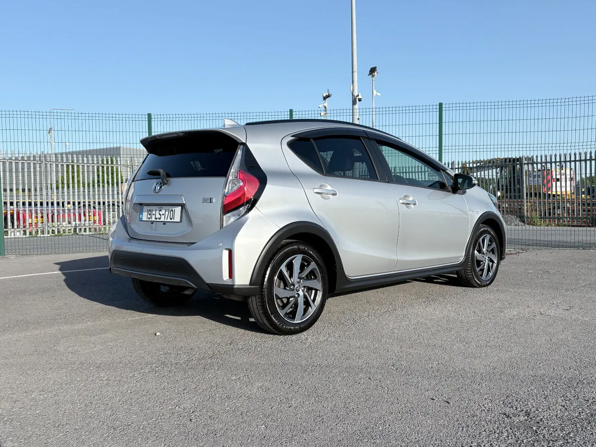2019 Toyota Aqua Crossover Automatic. Keyless - Image 2