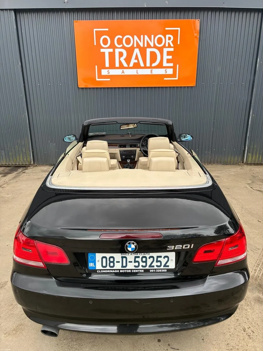 BMW 320i - Image 6