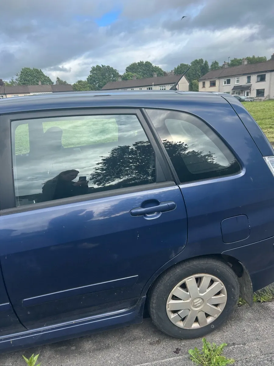 Suzuki Liana - Image 4