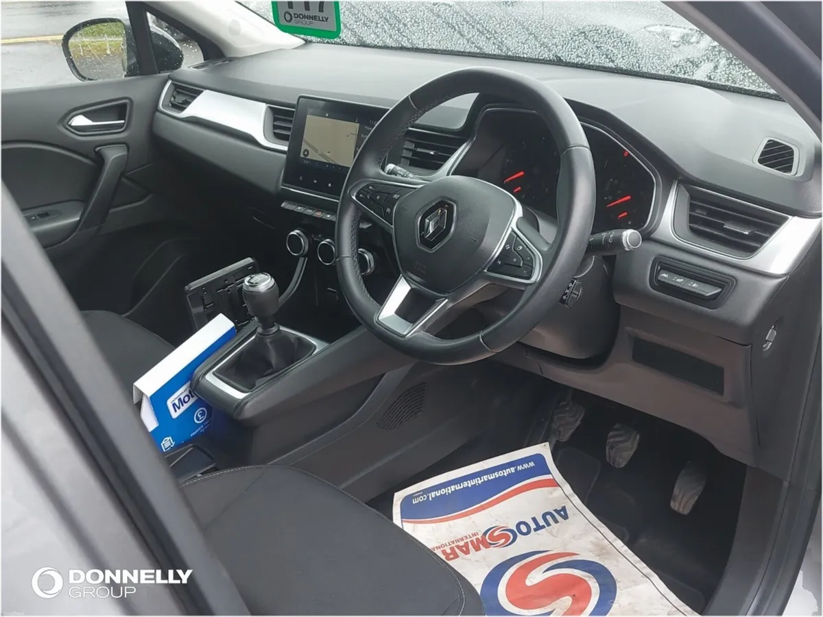 Renault Captur Diesel Hatchback Iconic - Image 4