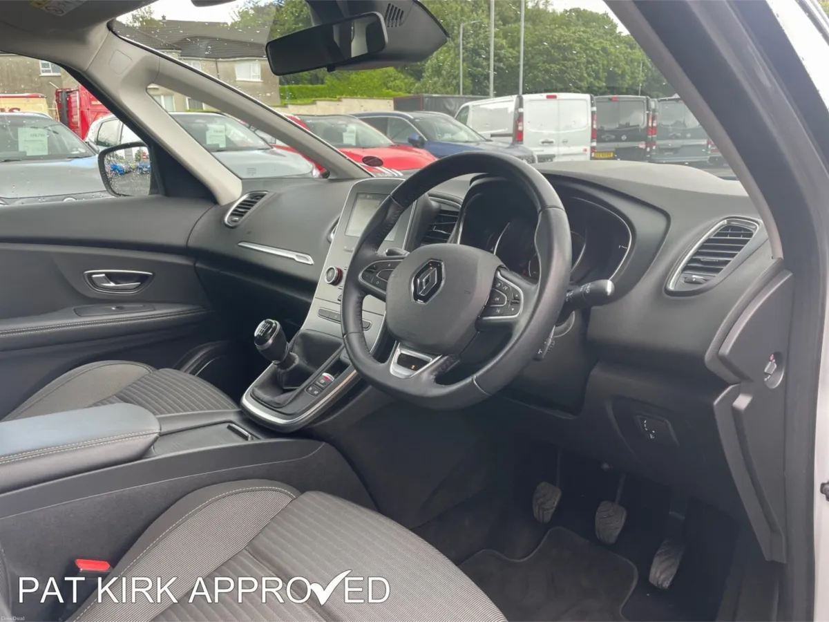 Renault Scenic Diesel Estate Dynamique Nav - Image 5