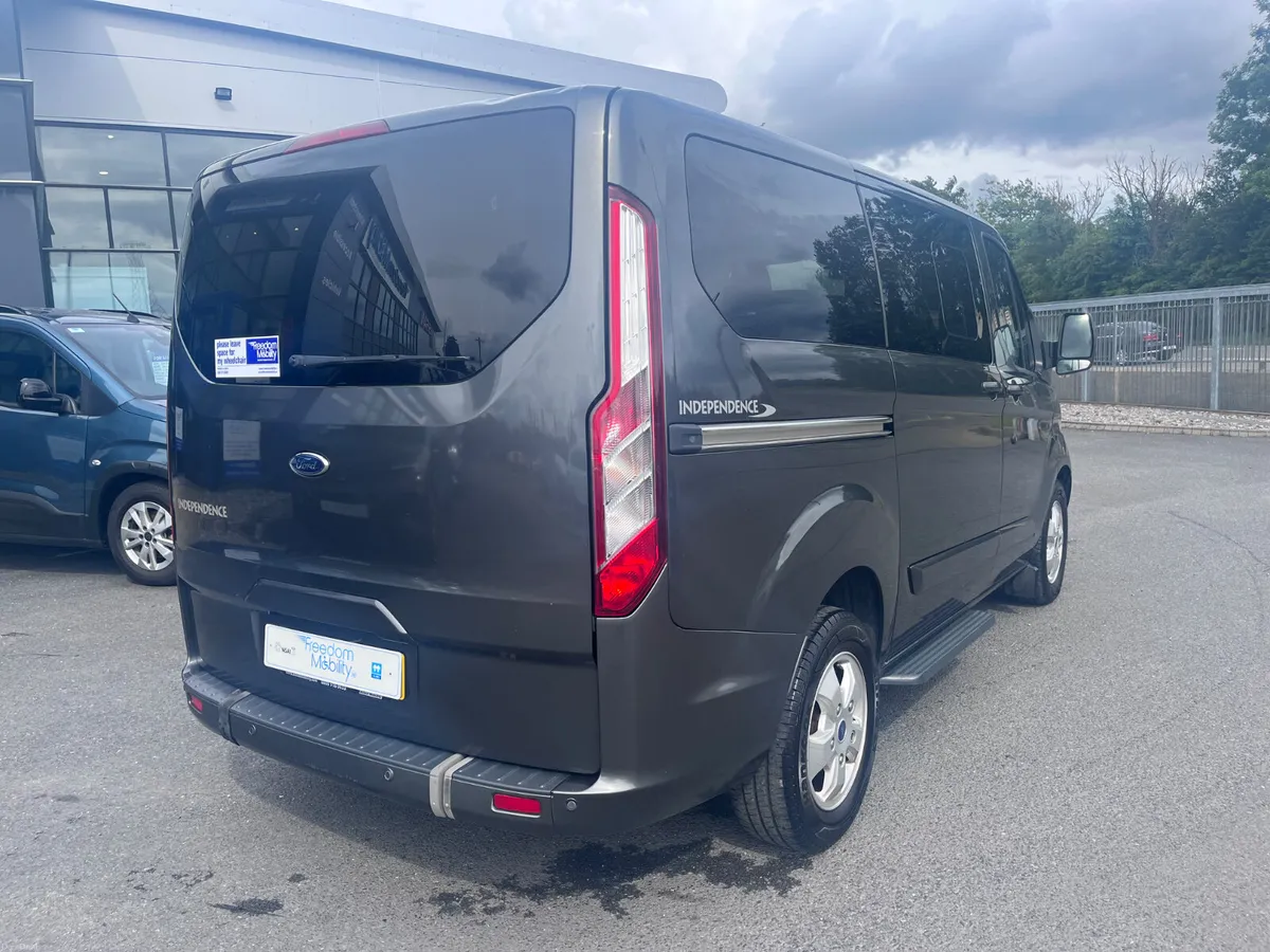 Ford Tourneo Custom 2018 WHEELCHAIR ACCESSIBLE - Image 4