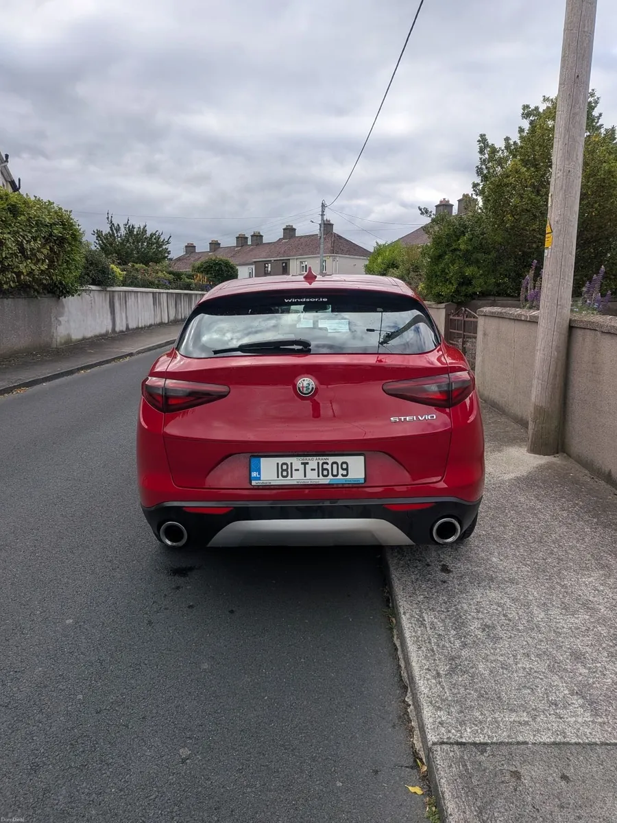 Alfa Romeo Stelvio 2018 2.1L Diesel - Image 4