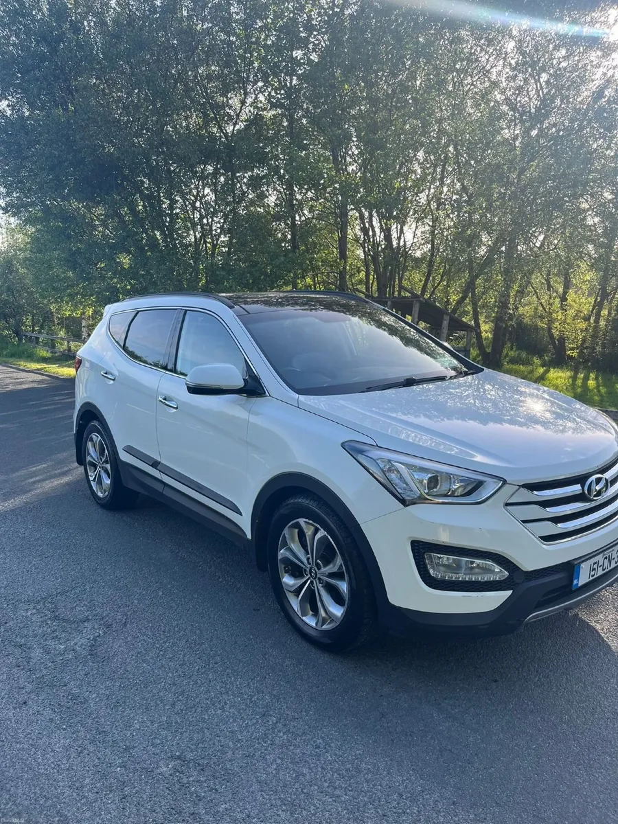 Hyundai Santa Fe 2015 - Image 1