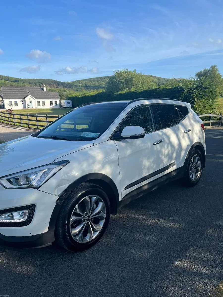 Hyundai Santa Fe 2015 - Image 3