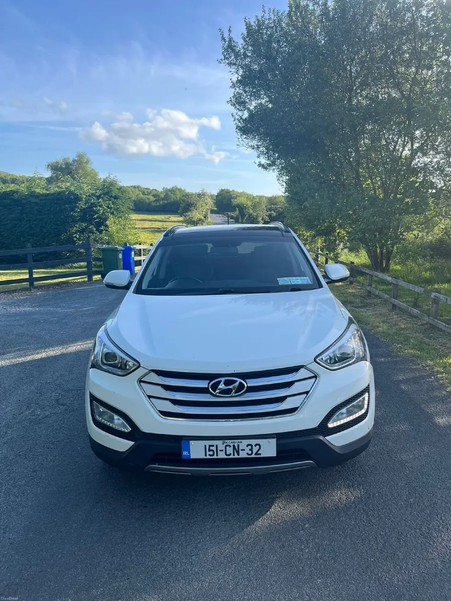 Hyundai Santa Fe 2015 - Image 2