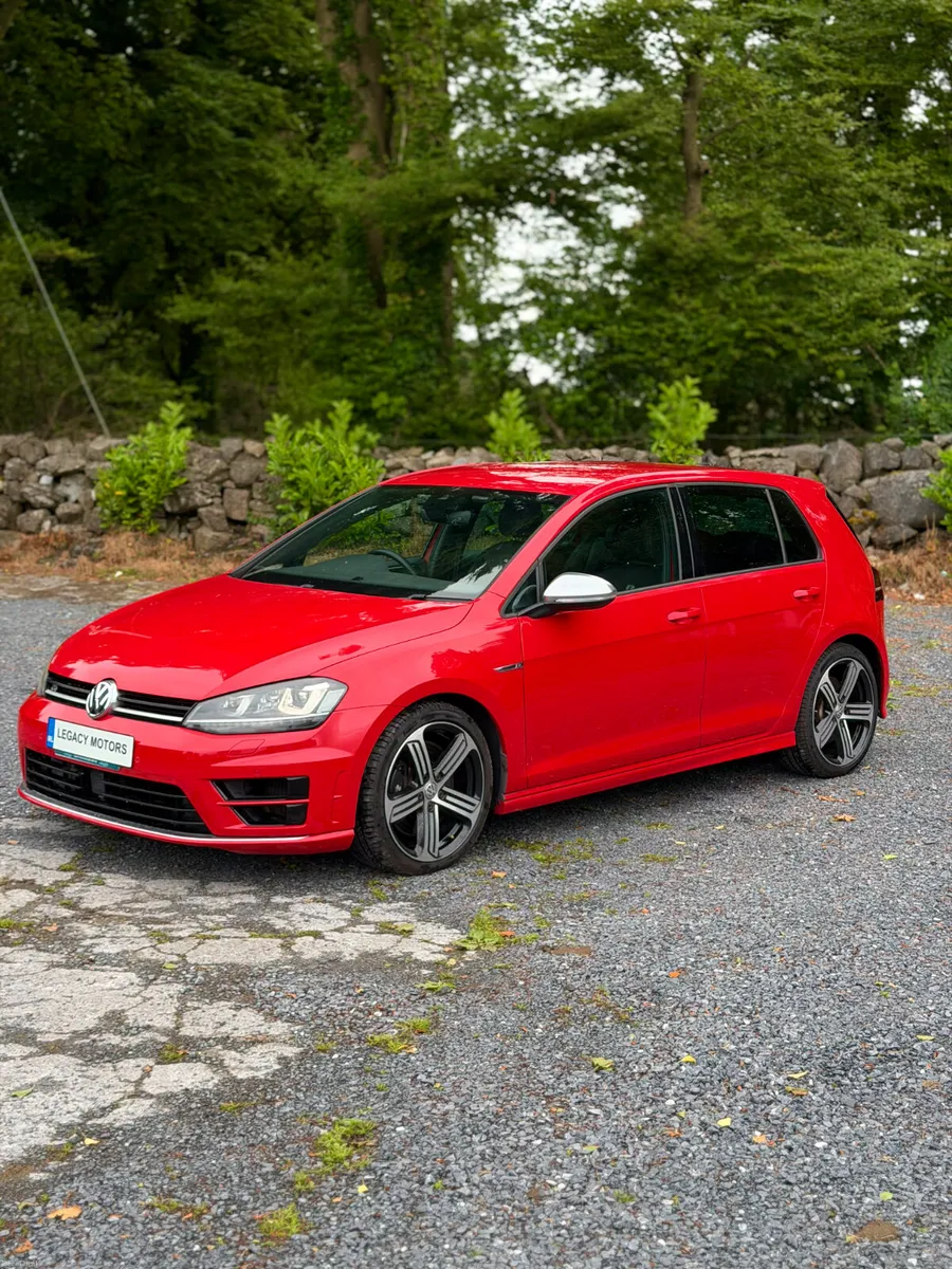 Volkswagen Golf R | 2017 | 13,000 KM | 4MOTION AWD - Image 4