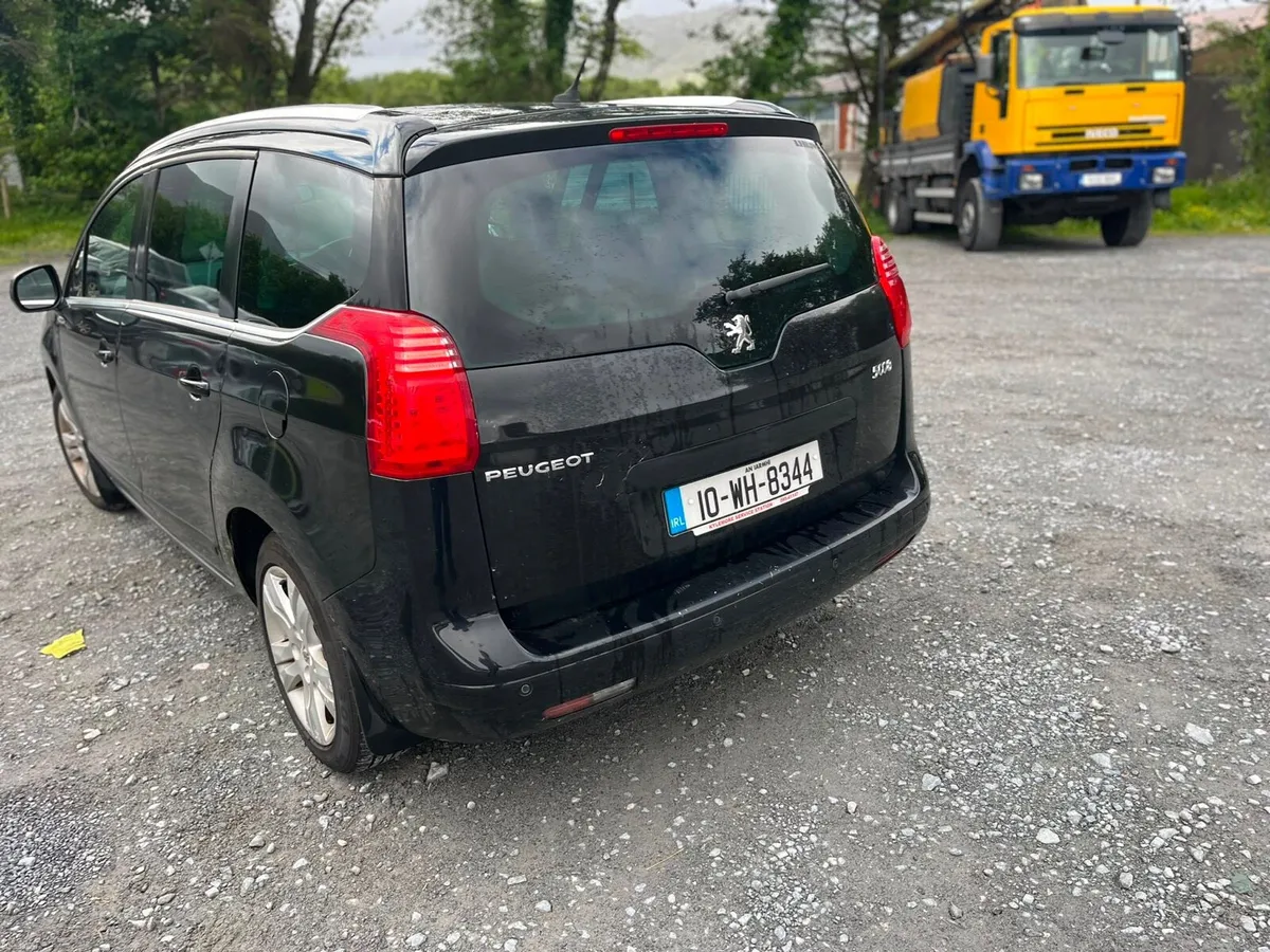 10 PEUGEOT NCT 3/27 7 SEATS - Image 3