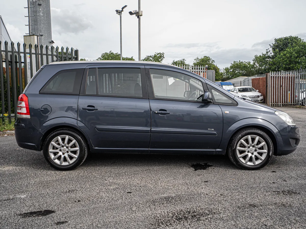 Opel Zafira 2010 - Image 3
