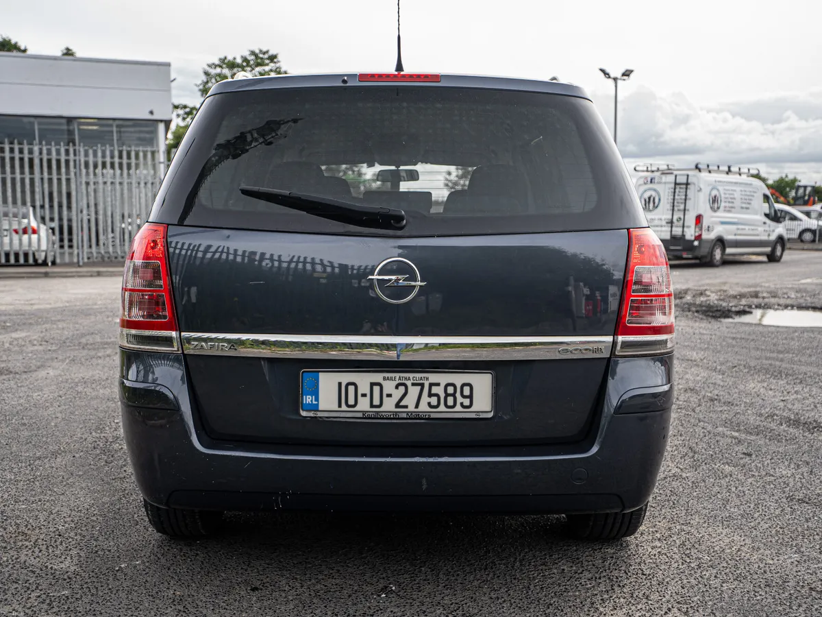 Opel Zafira 2010 - Image 4