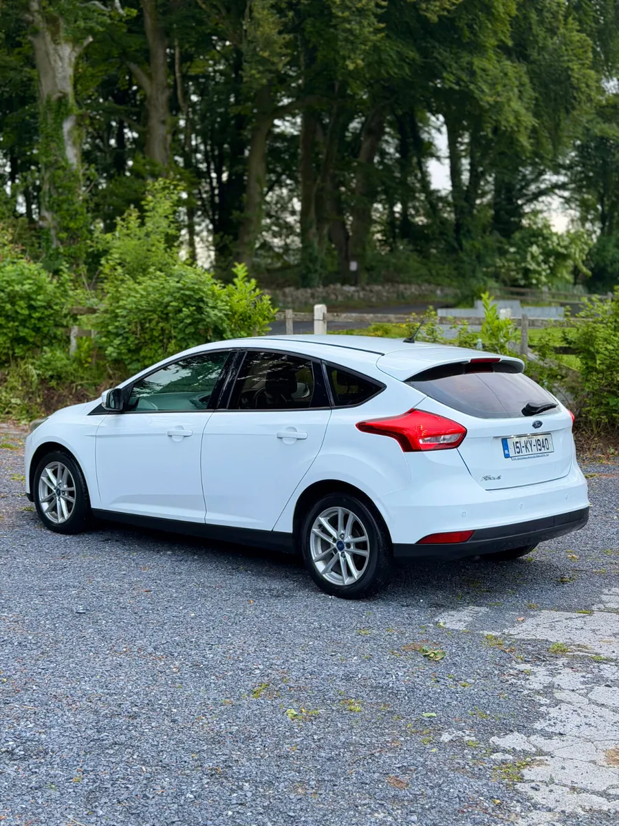 Ford Focus 2015 - Image 2