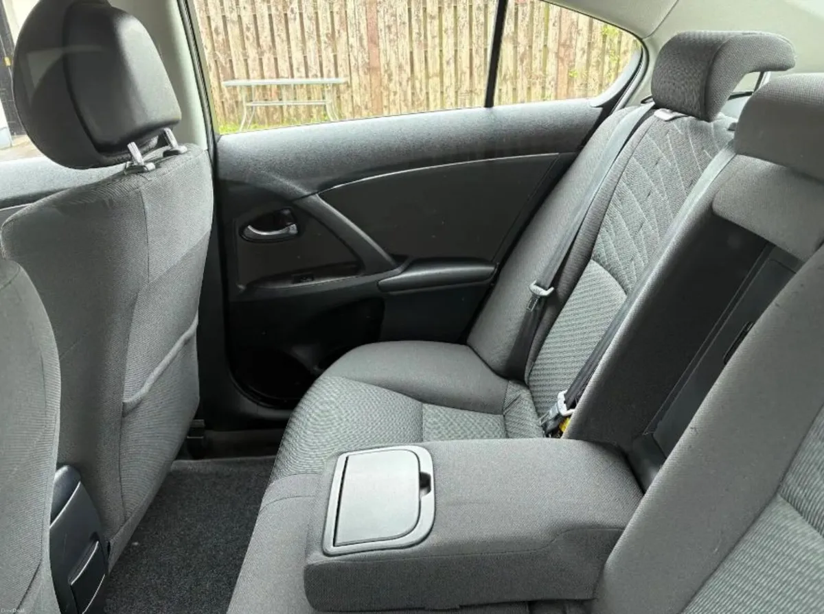 Toyota Avensis - Automatic - Spotless Car - Image 3