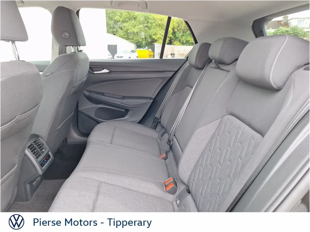 Volkswagen Golf Golf Match Phev S-A  Match  TSi 20 - Image 6