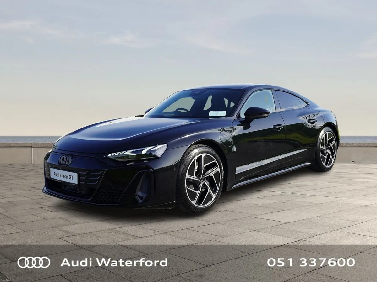Audi e-tron GT quattro "Matrix Lights", "Tour Pack - Image 3