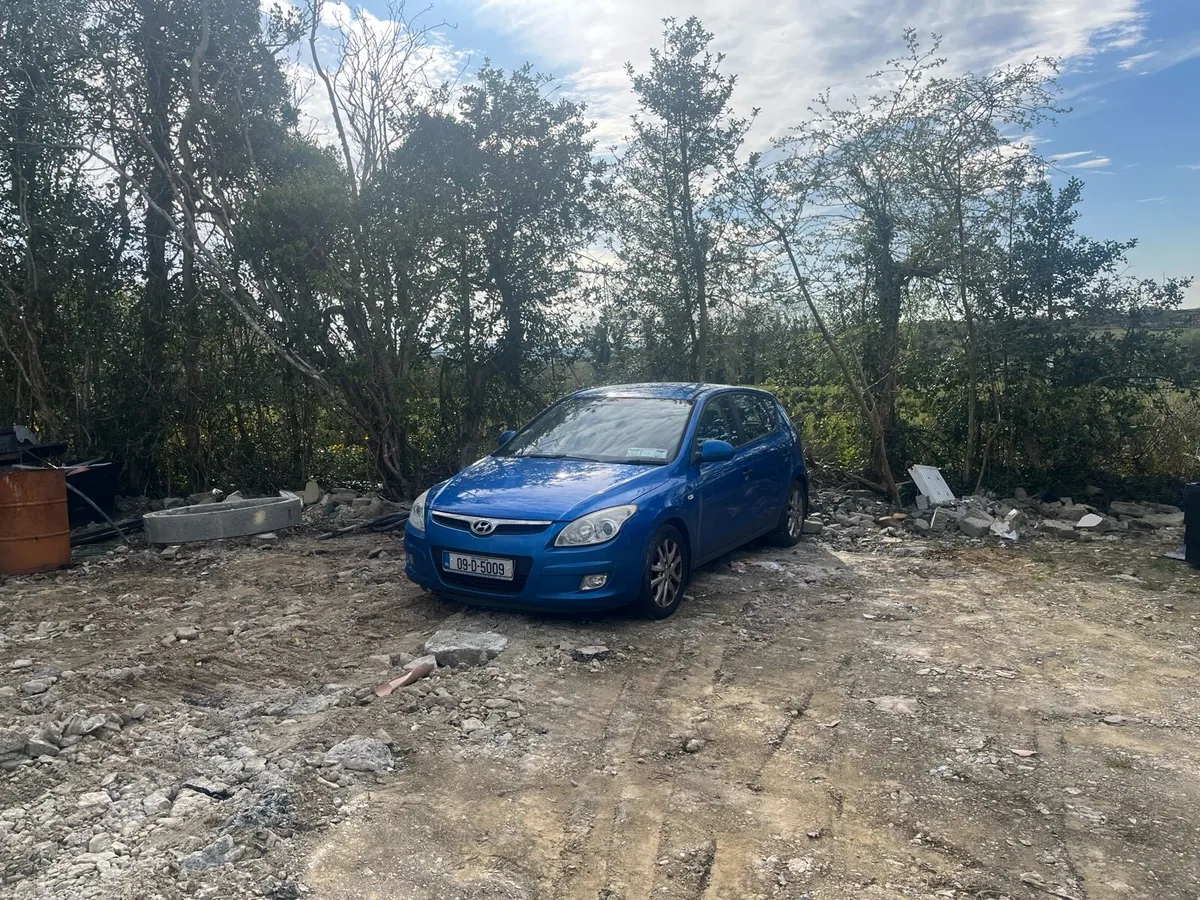 Hyundi i30 for breaking - Image 1