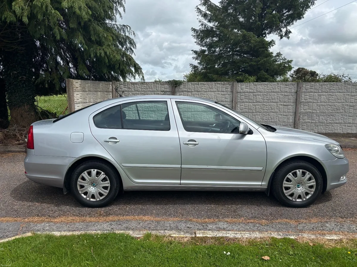 1.4 petrol Skoda Octavia 2009 nct test - Image 3