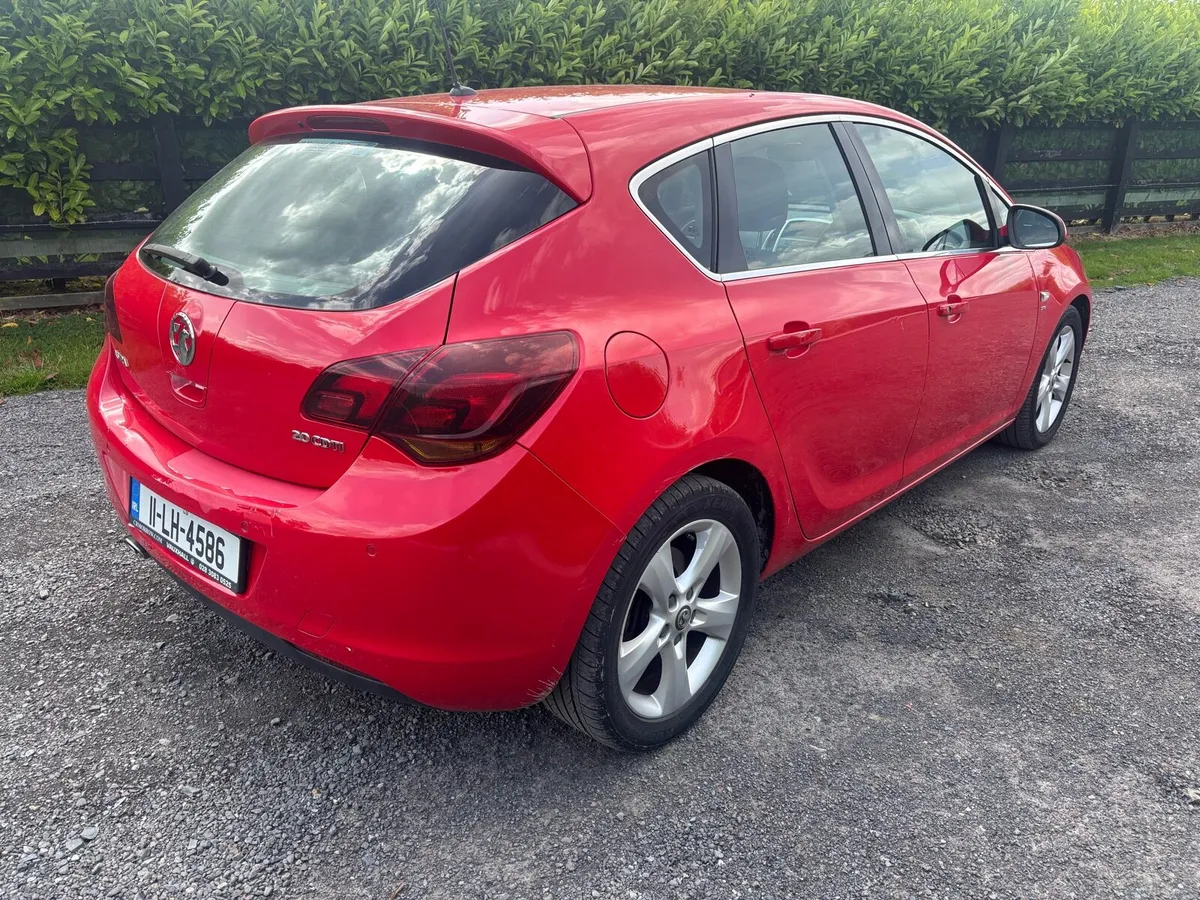 2011 VAUXHALL ASTRA 2LT CDTI SRI - Image 3