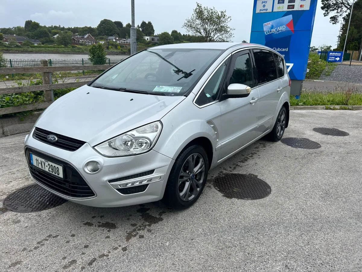 Ford S-Max Titanium Hi Spec - Image 2