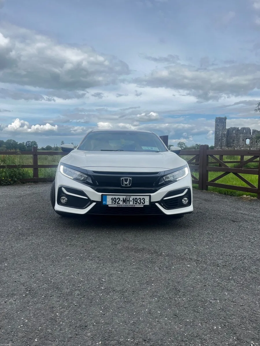 2019 Honda Civic Sport 1.6 D-TEC | NCT 2027 - Image 2