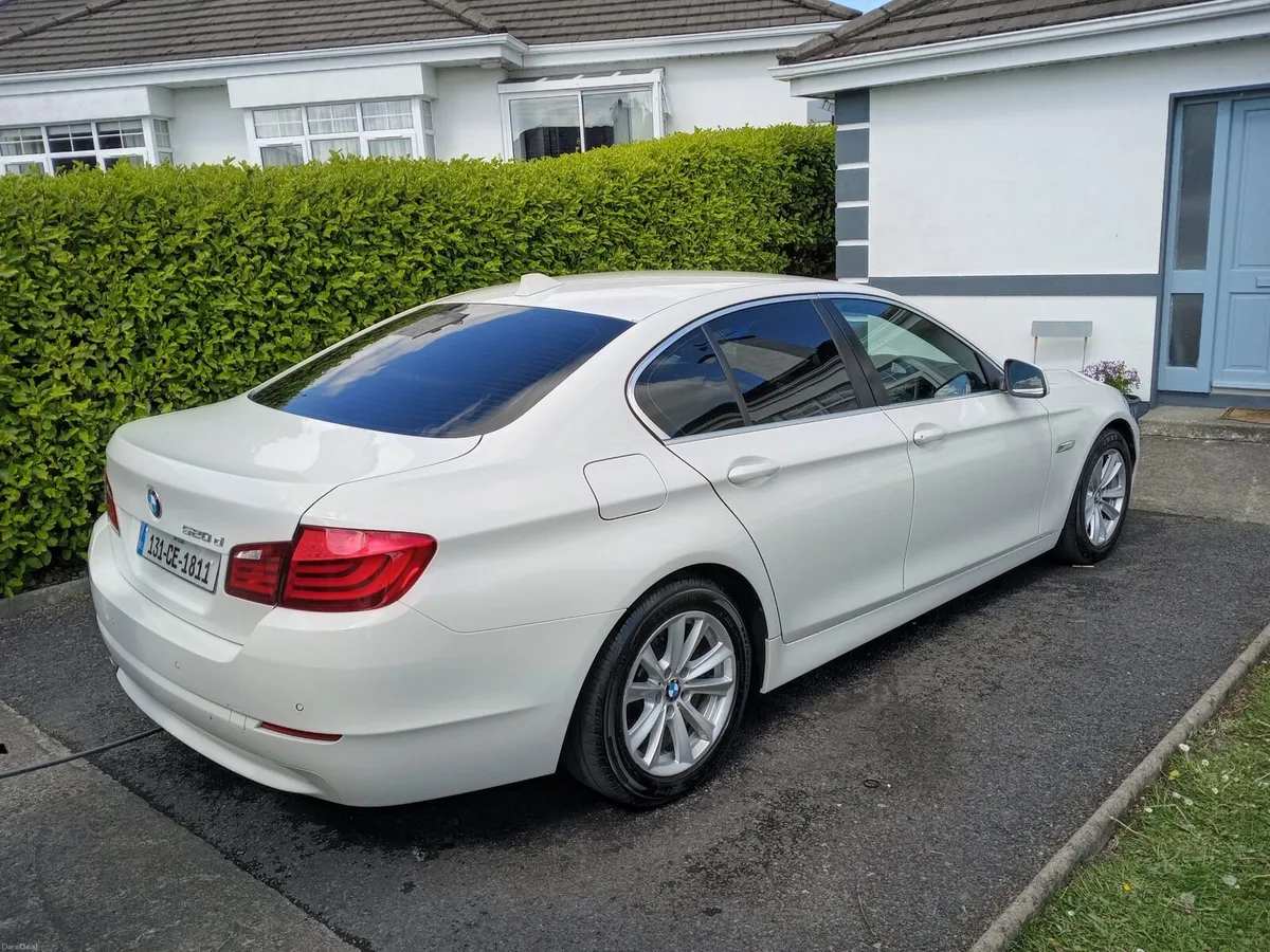 BMW 5 SERIES - Image 4