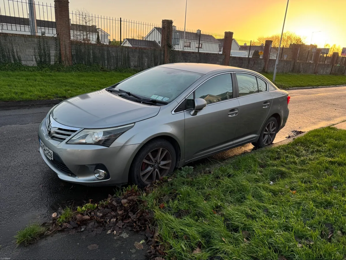 Toyota Avensis 2012 - Image 6