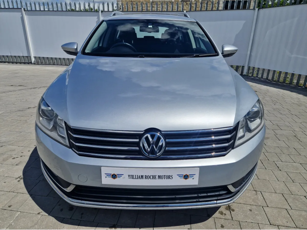 Volkswagen Passat 1.4 PETROL AUTO - Image 3