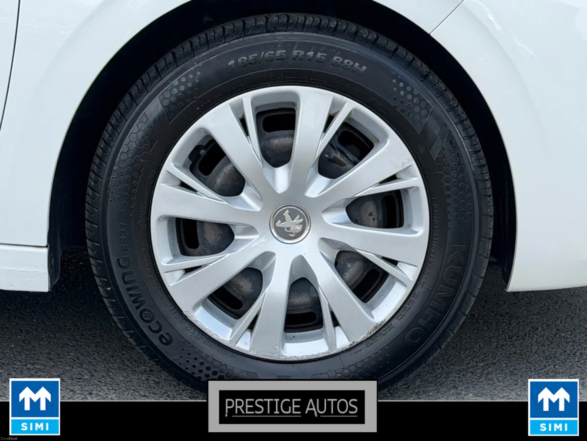 Peugeot 208 1.2 PETROL AUTO ONLY 41000 KLM *CAR ID - Image 3