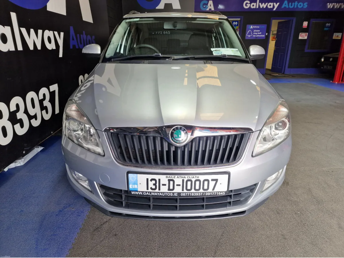 Skoda Fabia 1.2 TSI  AUTO ** REVERSING SENSORS, LO - Image 3