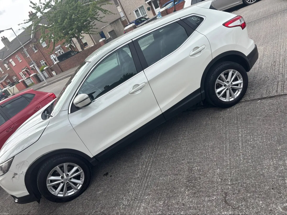 Nissan Qashqai 2014 - Image 4