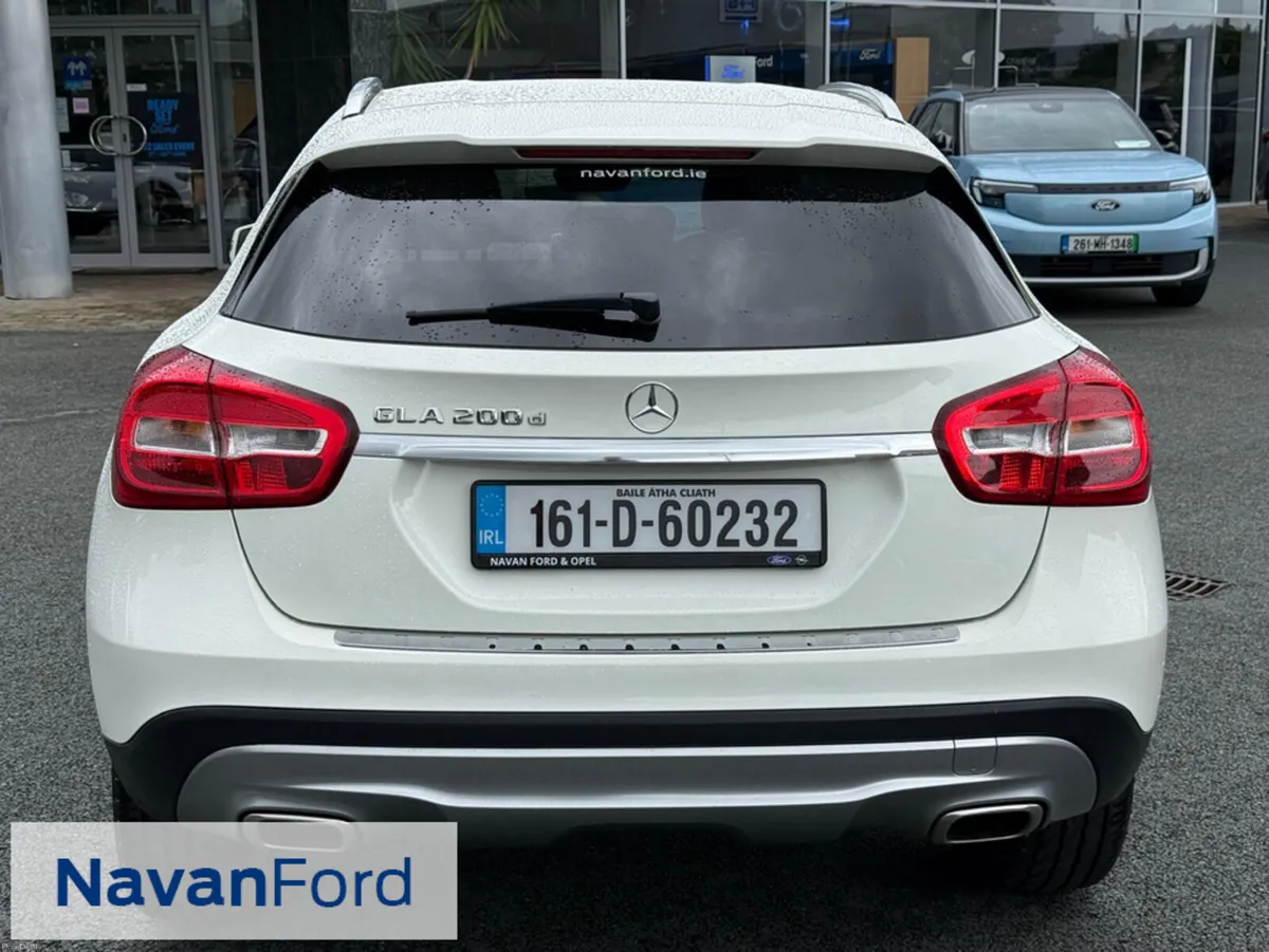 Mercedes-Benz GLA 200D SPORT - Image 5