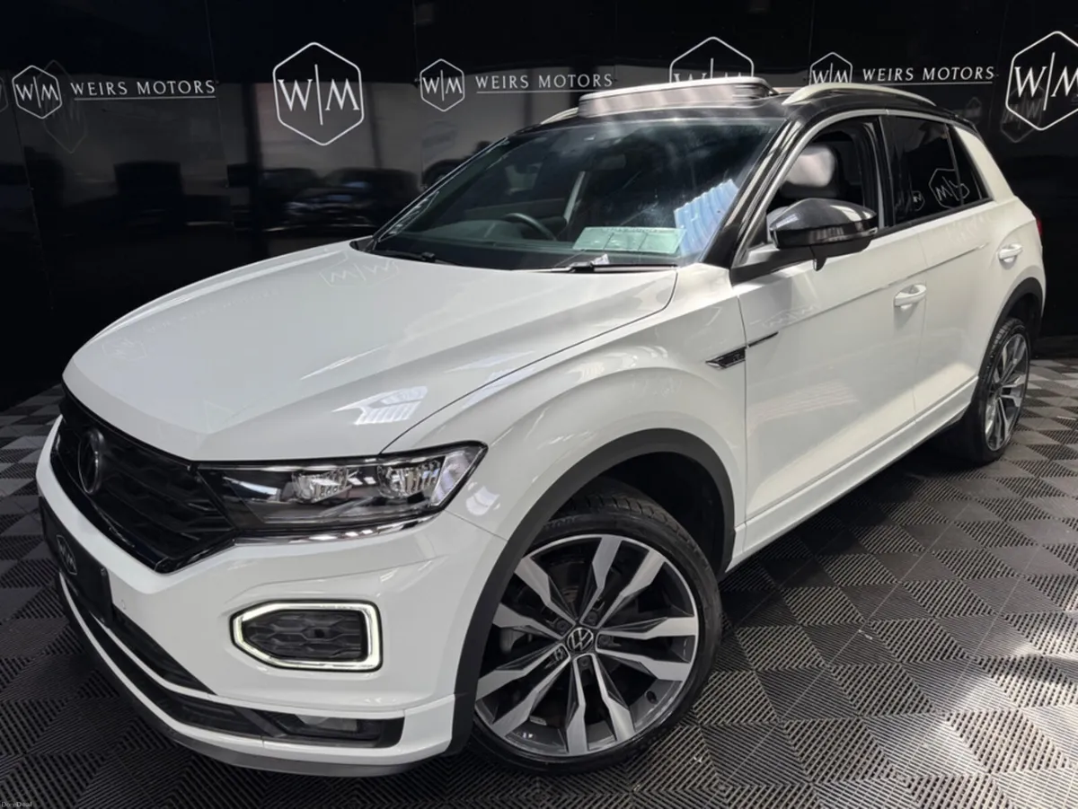 Volkswagen T-Roc R-LINE//AUTOMATIC//ONLY34,662KM - Image 1