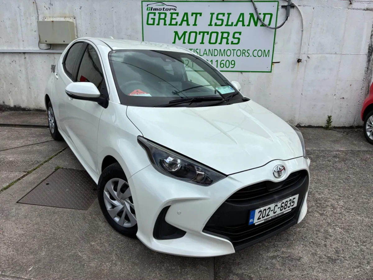 Toyota Yaris 1.0 petrol automatic - Image 1