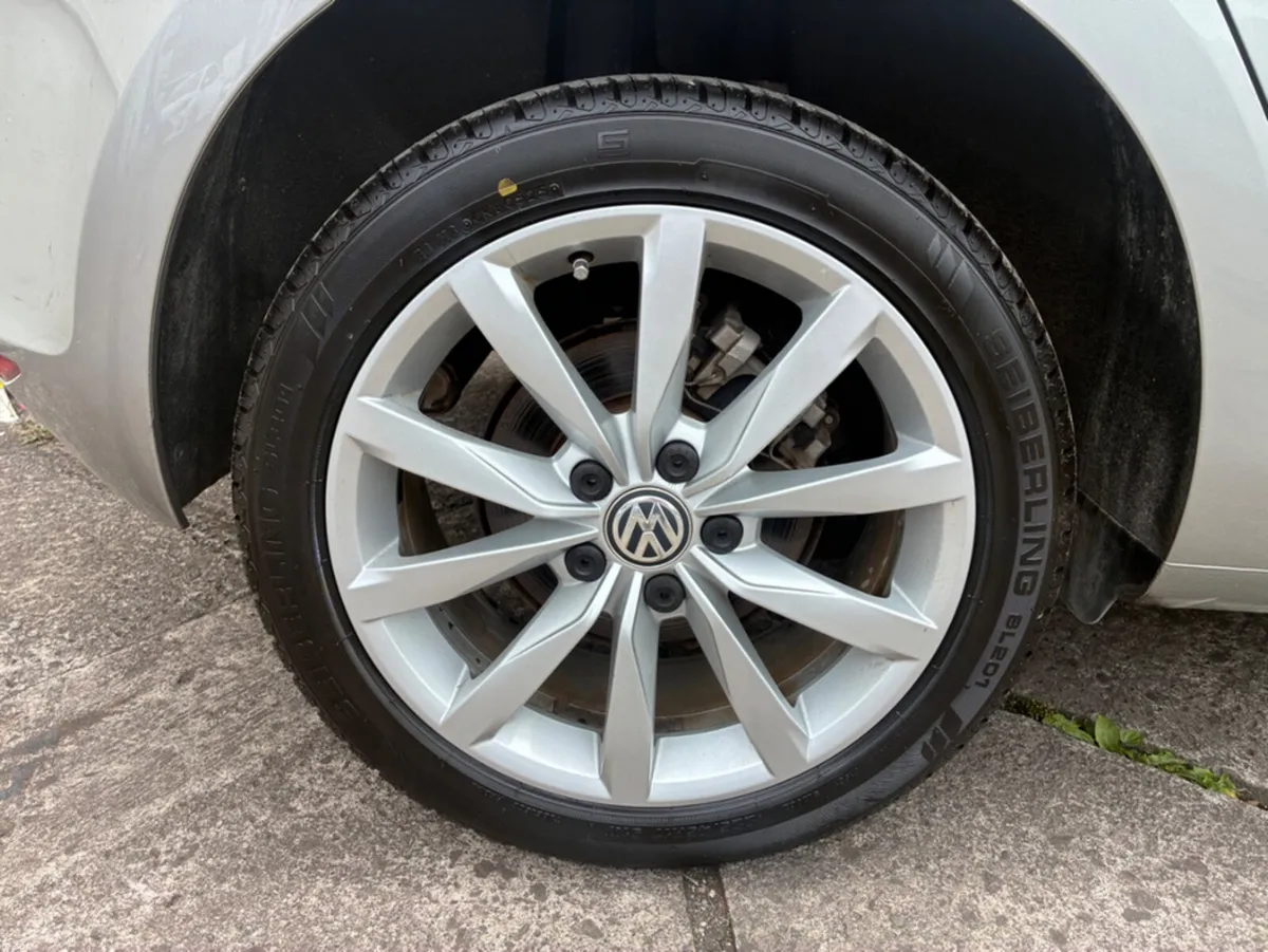 Volkswagen Golf 1.2 petrol automatic - Image 2