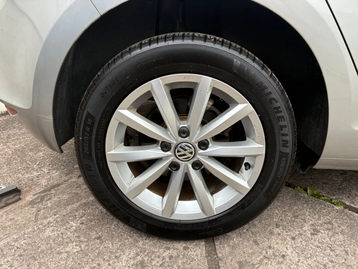 Volkswagen Golf 1.2 petrol automatic - Image 2