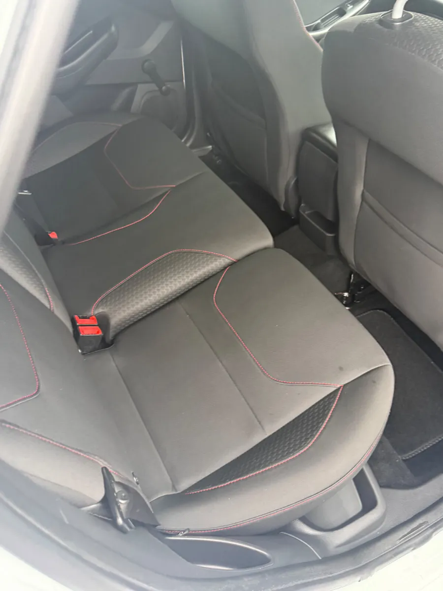 Ford Focus 2015 - Image 3