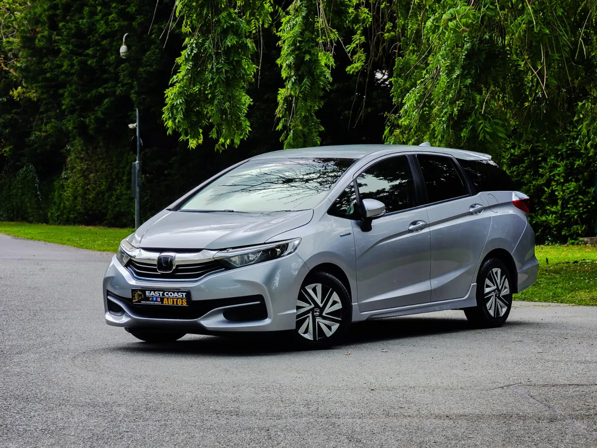 2018 Honda Shuttle 1.5 Petrol Hybrid Auto Top Spec - Image 1