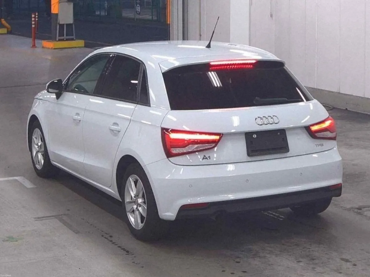 Audi A1 1.0 AUTOMATIC - 15'' FACTORY ALLOY WHEELS - Image 2