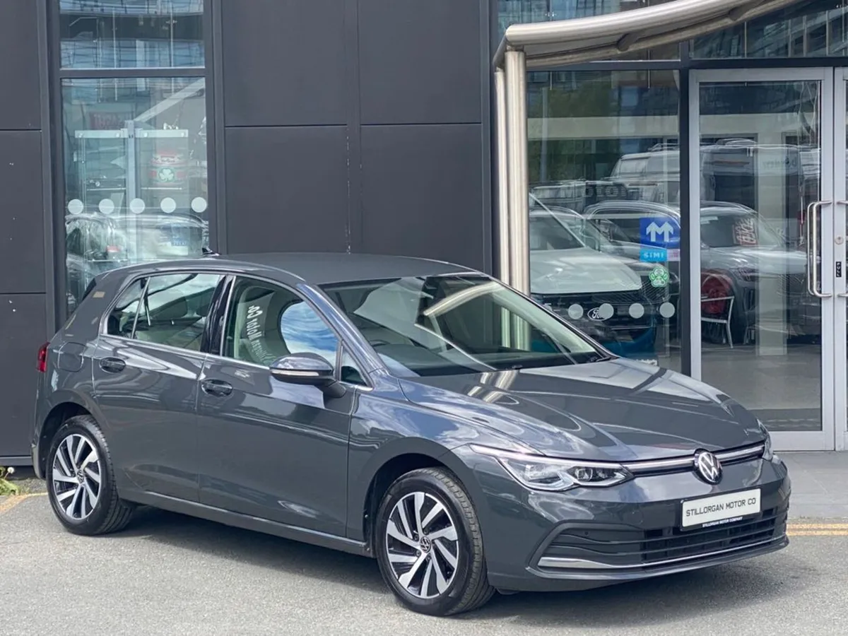 Volkswagen Golf 1.4 TSi Style Auto (PHEV) - Image 1