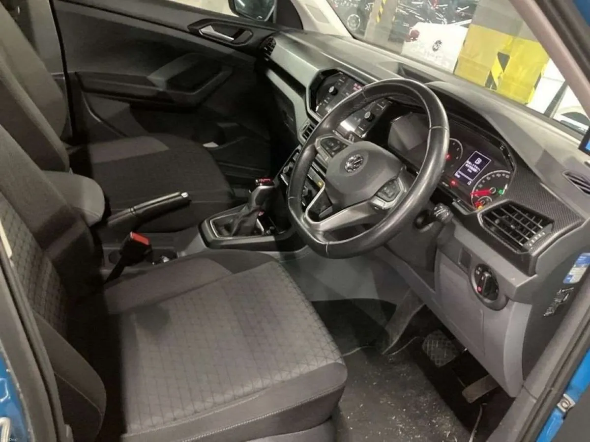 Volkswagen T-Cross 1.0 TSI ACTIVE AUTOMATIC - UPGR - Image 3