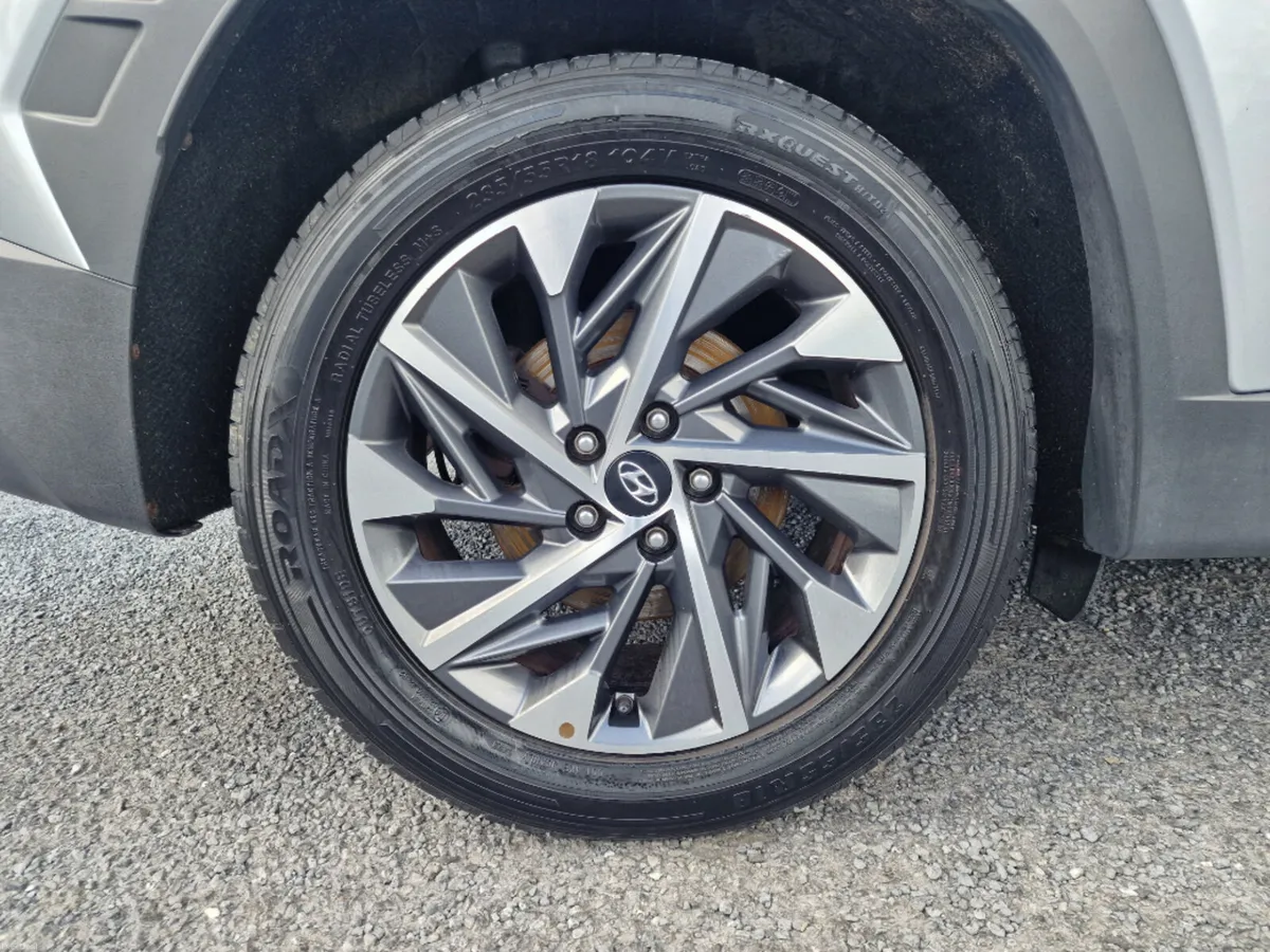 Hyundai Tucson Executive 2WD 5DR - Image 4