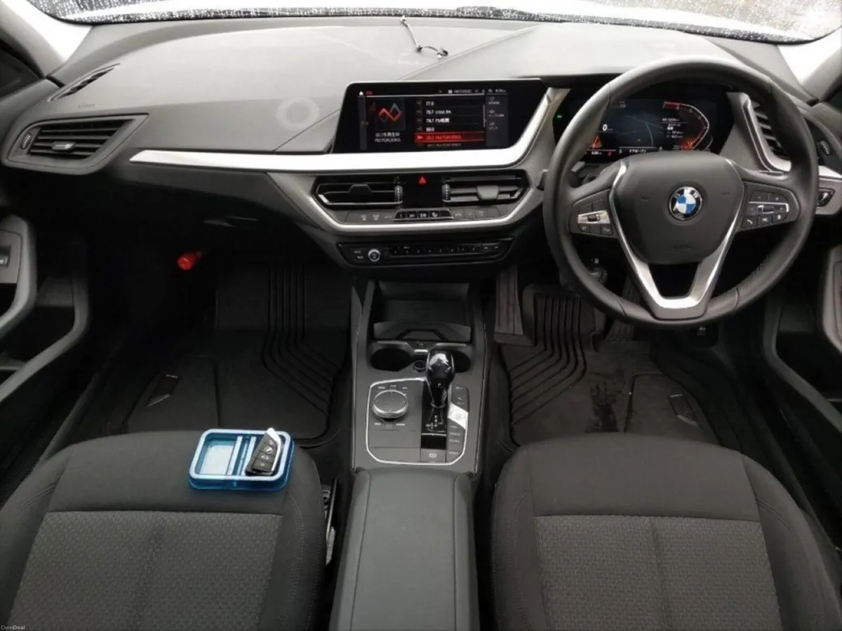 BMW 1-Series 1.0 AUTOMATIC - FACTORY ALLOY WHEELS - Image 3