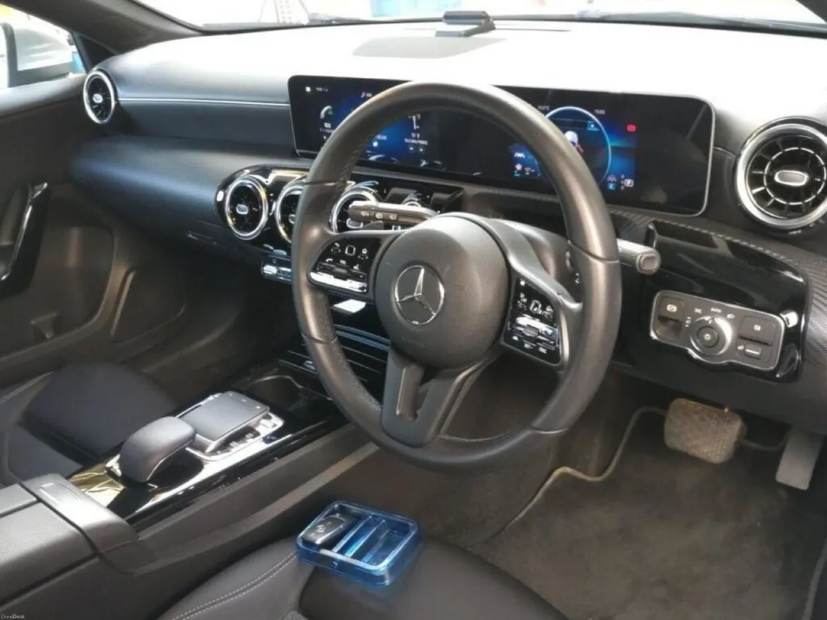 Mercedes-Benz A-Class 1.4 AUTOMATIC - BLACK LEATHE - Image 3