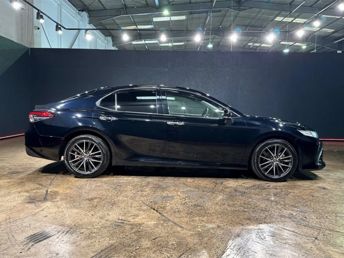 Toyota Camry 2.5 HYBRID AUTOMATIC - G PACKAGE WITH - Image 3