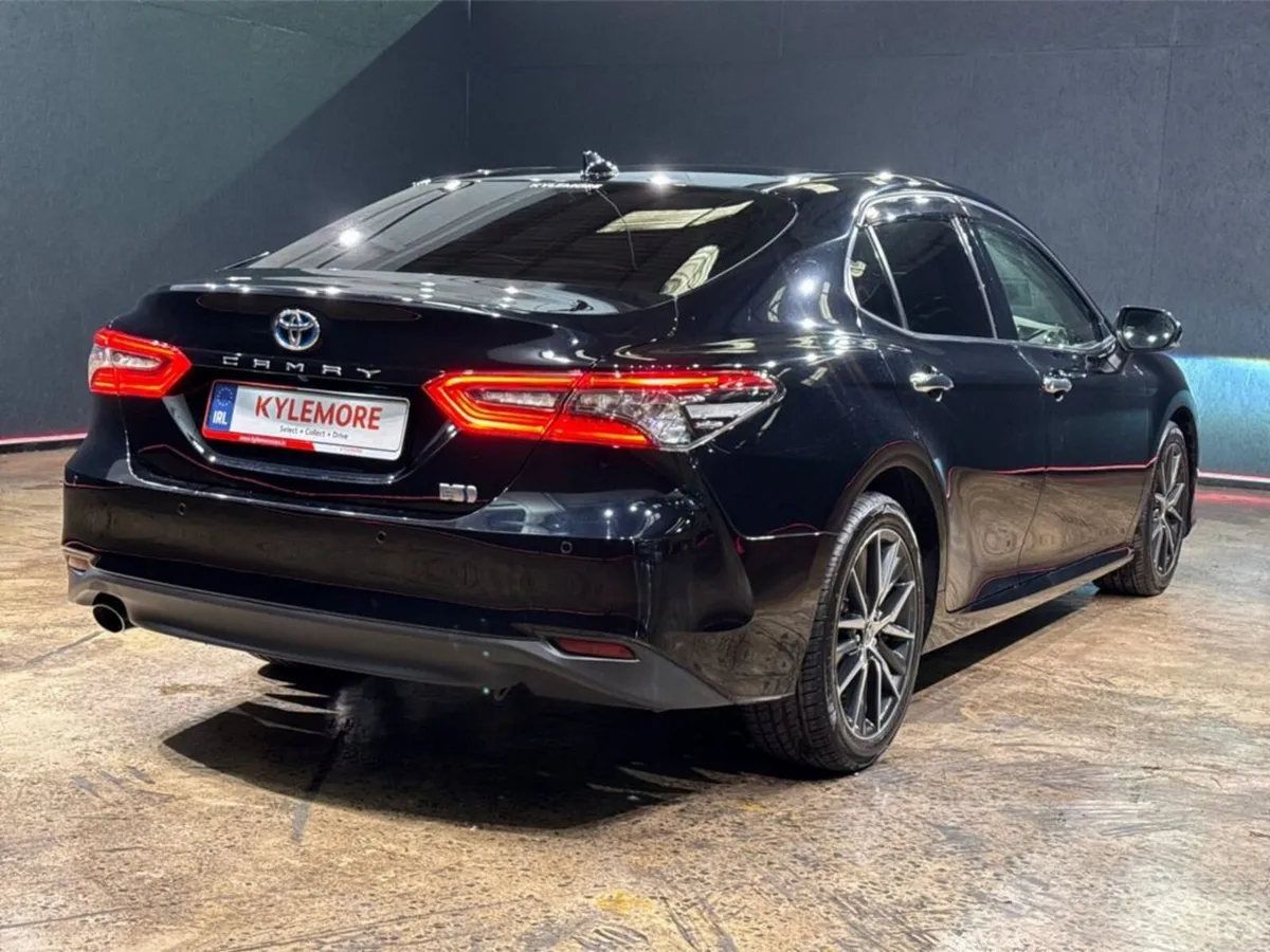 Toyota Camry 2.5 HYBRID AUTOMATIC - G PACKAGE WITH - Image 4