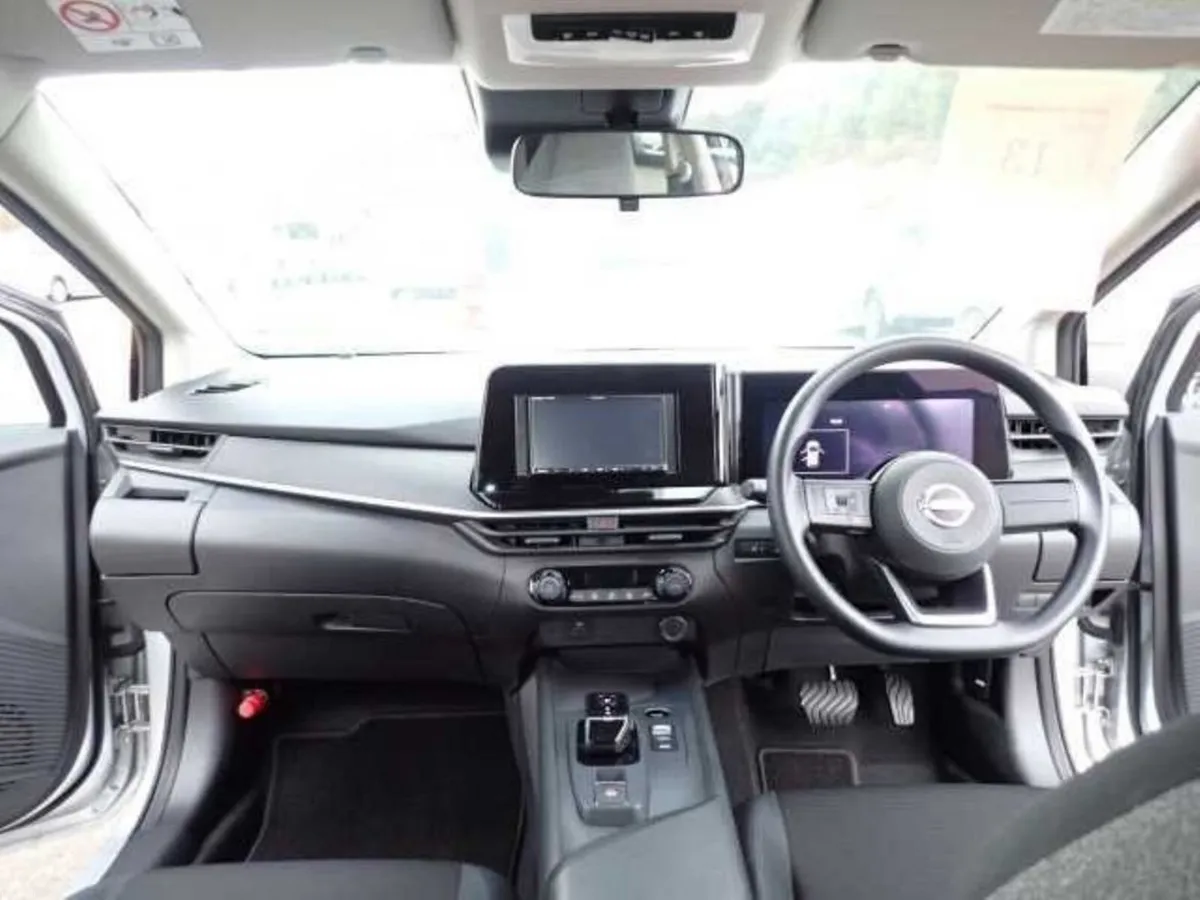 Nissan Note 1.2 HYBRID E-POWER - NEW MODEL - REAR - Image 3