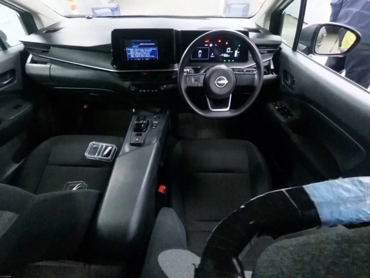 Nissan Note 1.2 E-POWER HYBRID AUTOMATIC - NEW MOD - Image 3