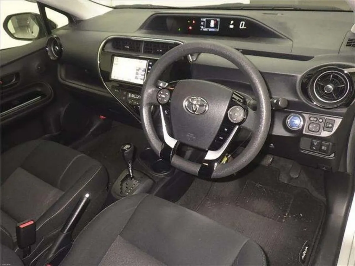 Toyota Aqua 1.5 HYBRID S STYLE BLACK - PUSH BUTTON - Image 3