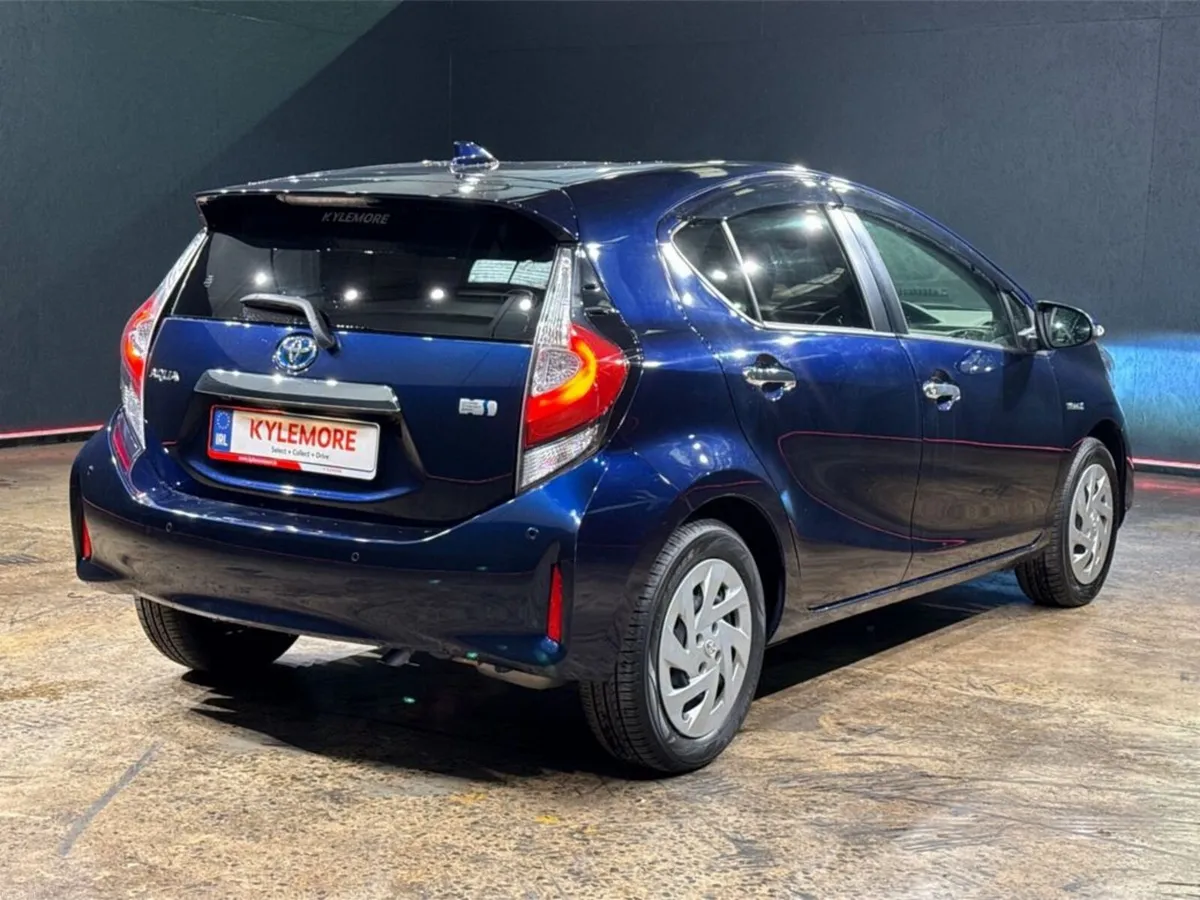 Toyota Aqua 1.5 HYBRID S STYLE BLACK - PUSH BUTTON - Image 4