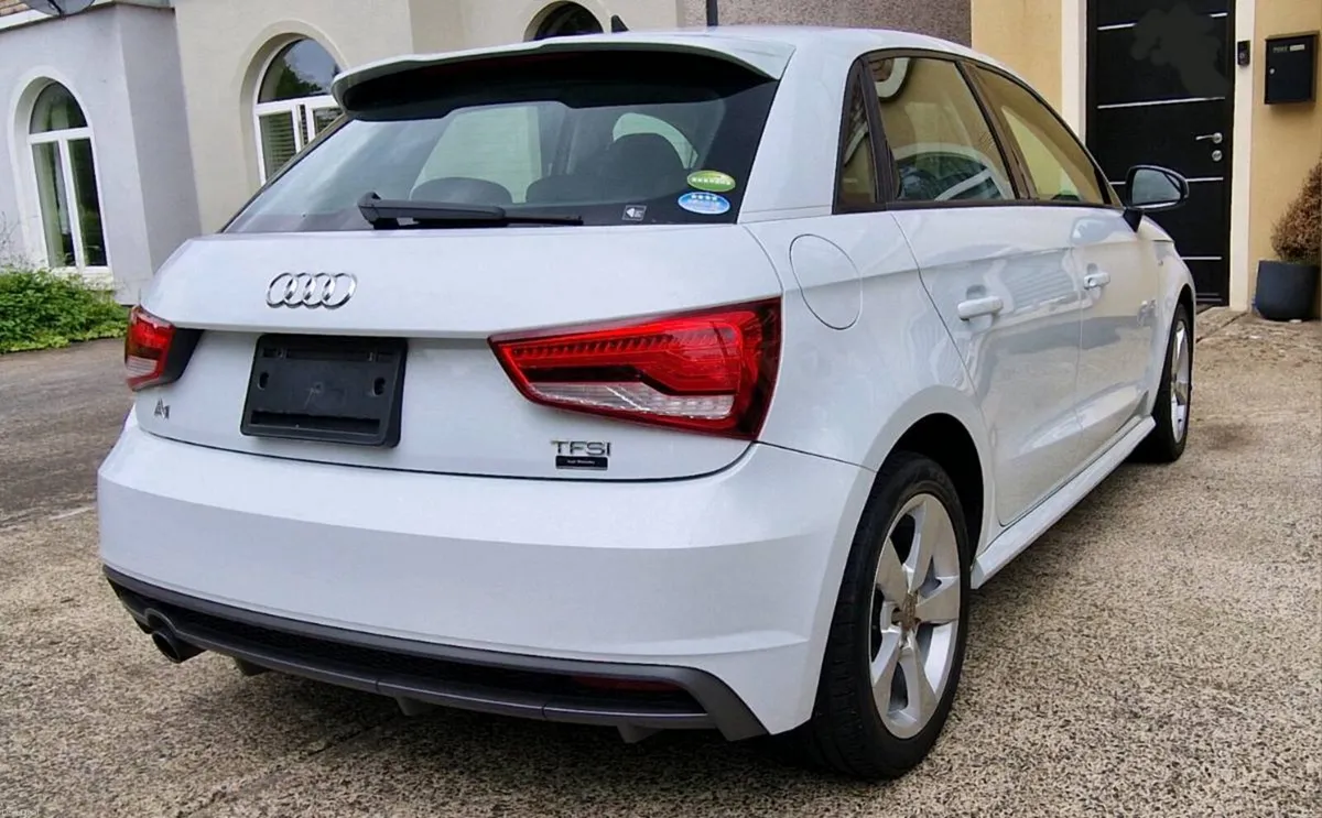 Audi A1 S-line 2015 First Edition  89k KMS - Image 6